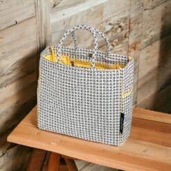 Alternative view of 【絕版出清特賣】加拿大Keep Leaf 有機棉側背旅行包(黑白普普）